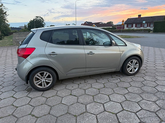 Kia Venga 7 of 11
