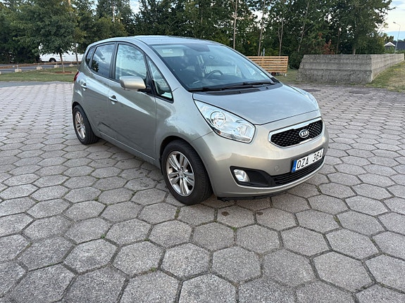 Kia Venga 2 of 11