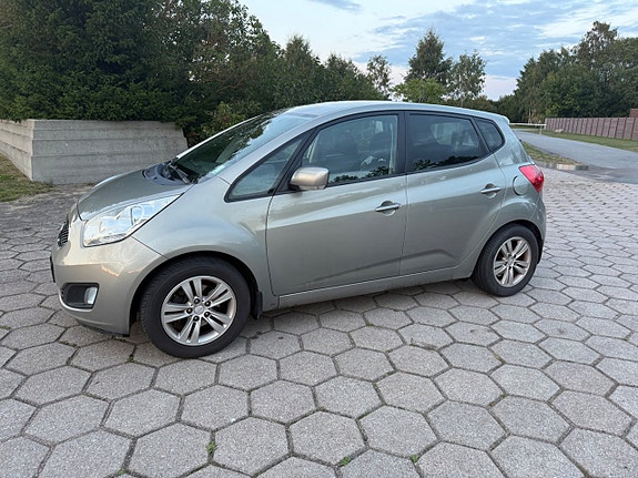 Kia Venga 3 of 11