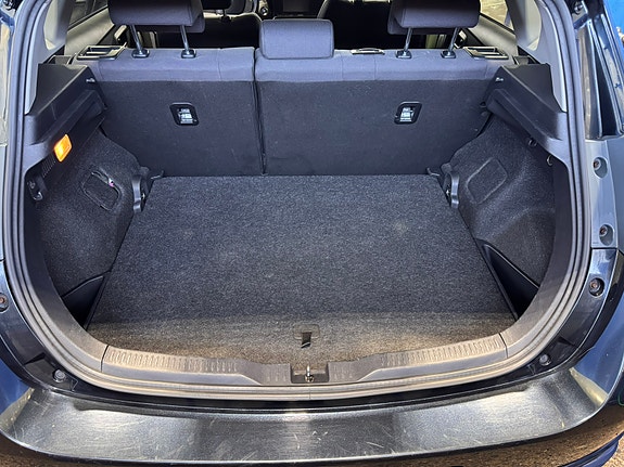 Toyota Auris 10 of 11