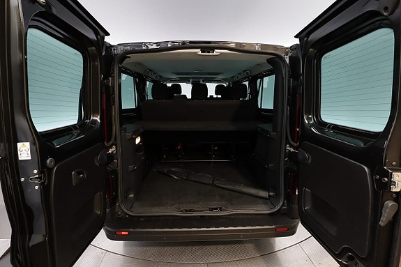 Renault Trafic 10 of 25