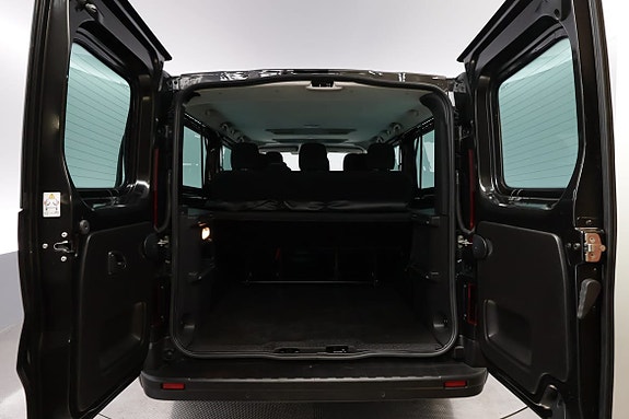 Renault Trafic 18 of 25