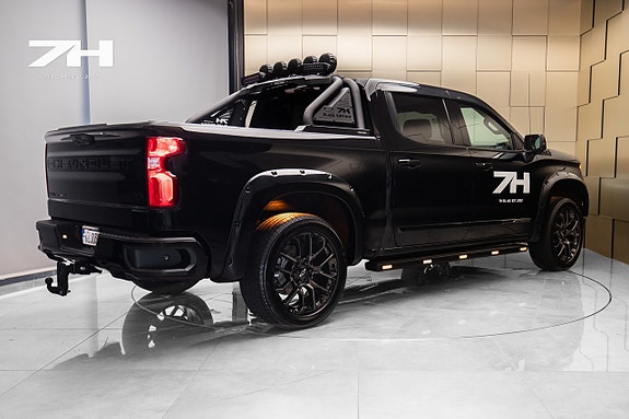 Chevrolet Silverado 1500 3 of 30