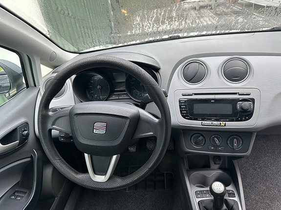 Seat Ibiza 5 of 5