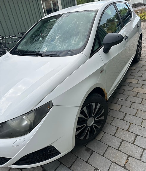 Seat Ibiza 2 of 5