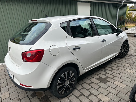 Seat Ibiza 3 of 5