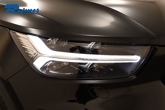 Volvo XC40 6 of 23