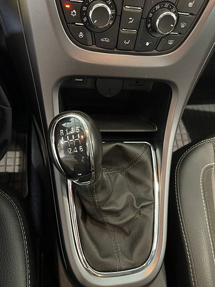 Opel Astra 16 of 21