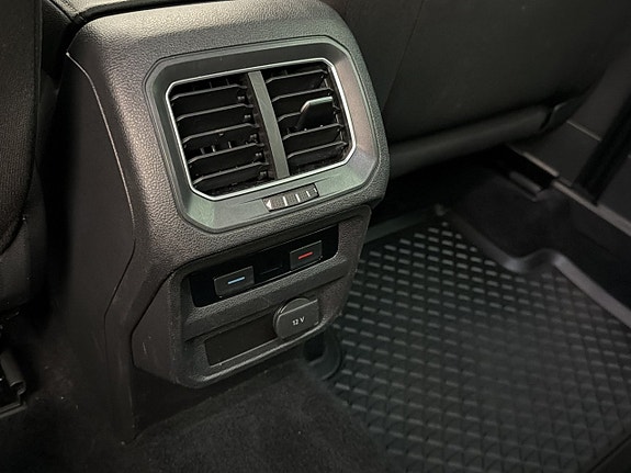 Volkswagen Tiguan 22 of 30