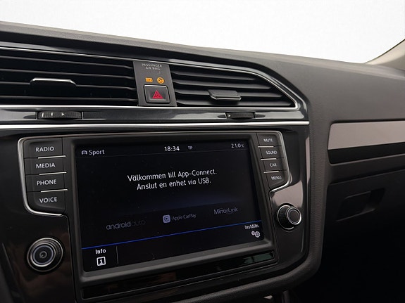 Volkswagen Tiguan 19 of 30