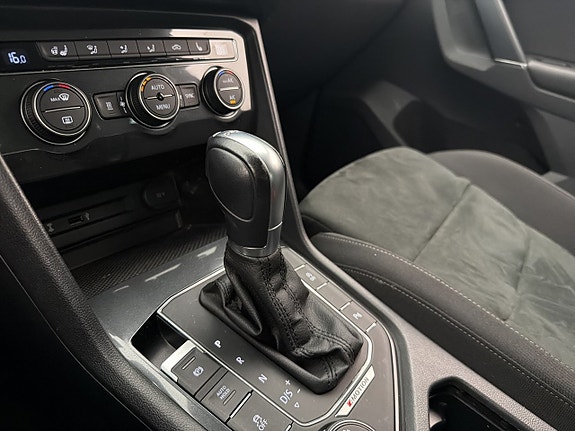 Volkswagen Tiguan 21 of 30