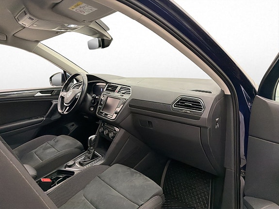 Volkswagen Tiguan 23 of 30