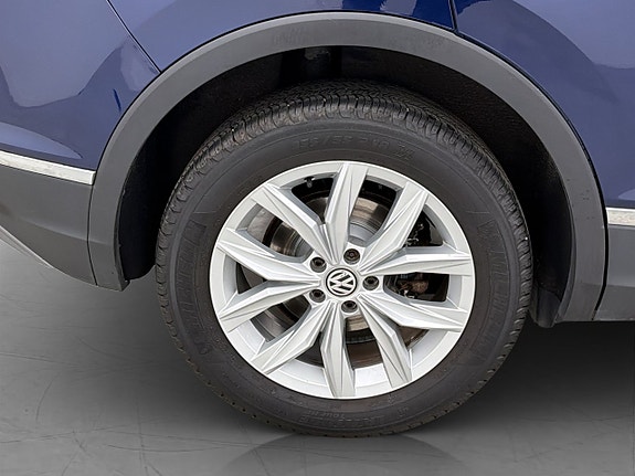Volkswagen Tiguan 30 of 30