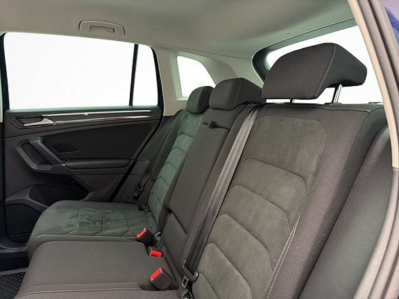 Volkswagen Tiguan 25 of 30