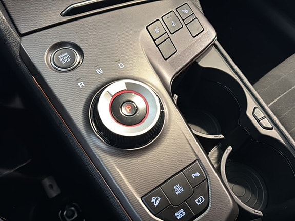 Kia Sportage 12 of 16