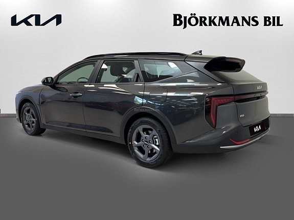 Kia K4 6 of 20