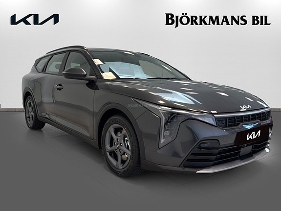Kia K4 3 of 20