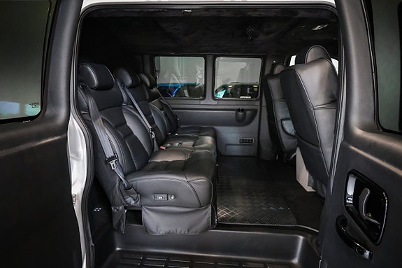 Chevrolet Express 19 of 30