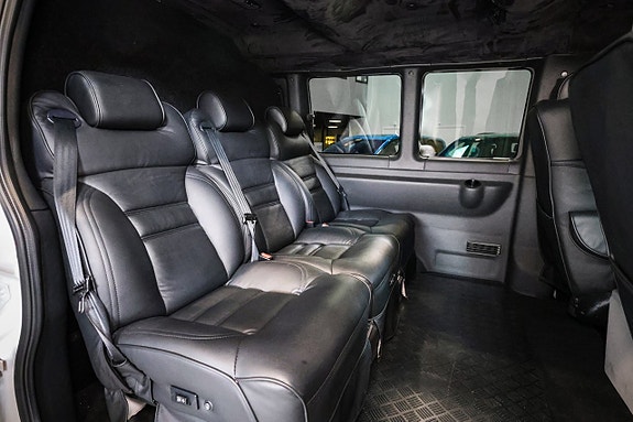 Chevrolet Express 20 of 30