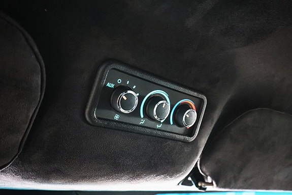 Chevrolet Express 26 of 30
