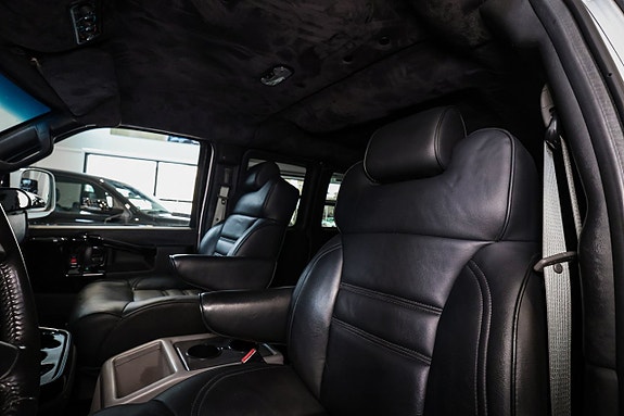 Chevrolet Express 18 of 30