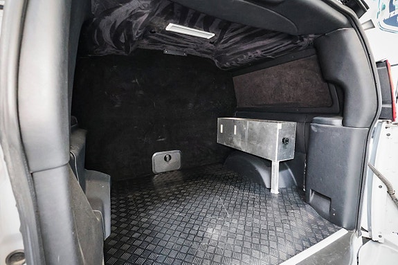 Chevrolet Express 12 of 30