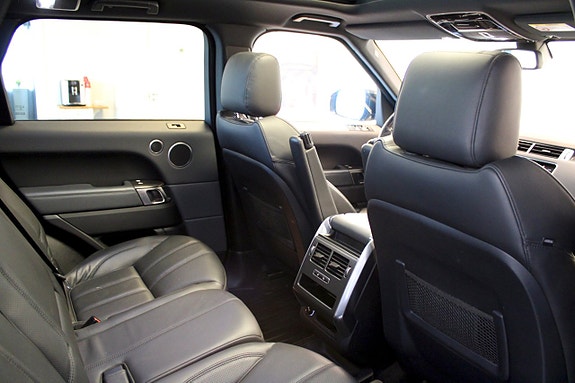 Land Rover Range Rover Sport 15 of 15