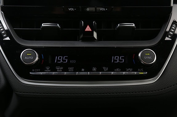 Toyota Corolla Cross 21 of 26
