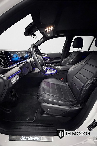 Mercedes-Benz GLE400 d 15 of 24