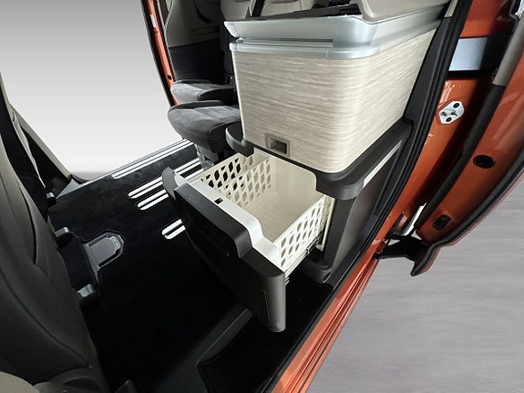 Volkswagen California 22 of 27