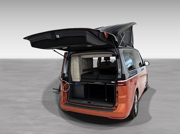 Volkswagen California 10 of 27