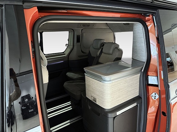 Volkswagen California 21 of 27