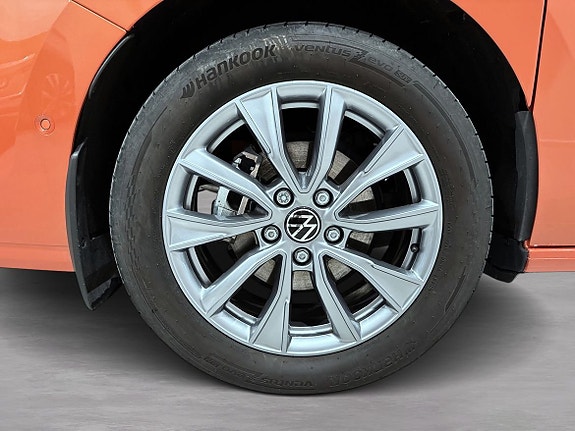 Volkswagen California 14 of 27