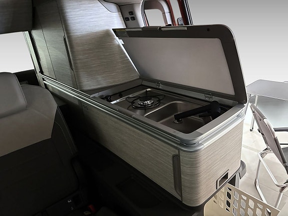 Volkswagen California 26 of 27