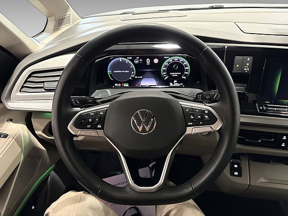 Volkswagen California 16 of 27