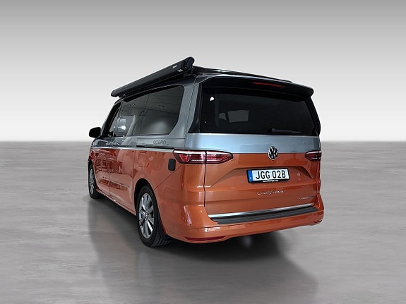 Volkswagen California 4 of 27