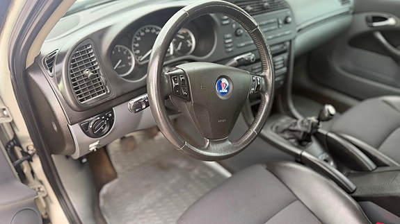 Saab 9-3 7 of 10
