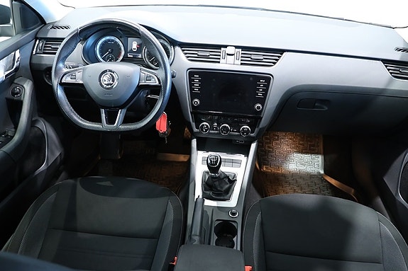Skoda Octavia 7 of 17