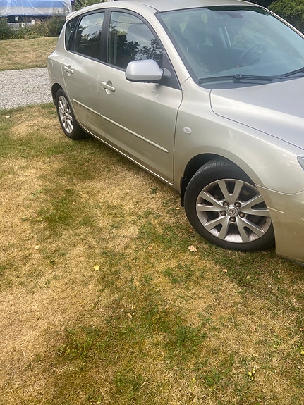 Mazda 3 2 of 3