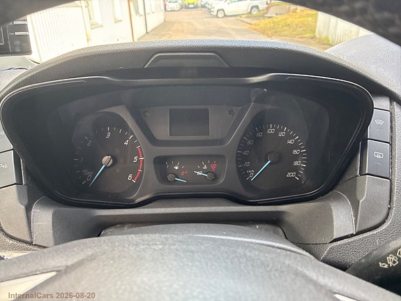 Ford Transit 10 of 15