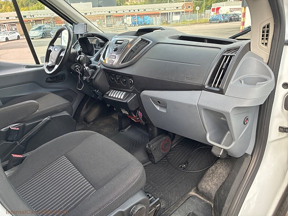 Ford Transit 14 of 15