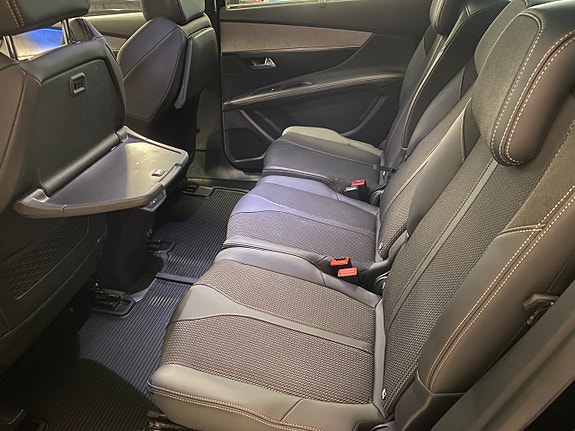 Peugeot 5008 8 of 22