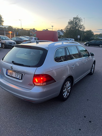 Volkswagen Golf VI 3 of 11
