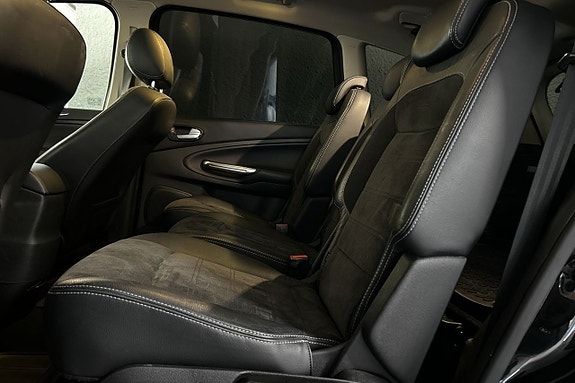 Ford S-MAX 18 of 25