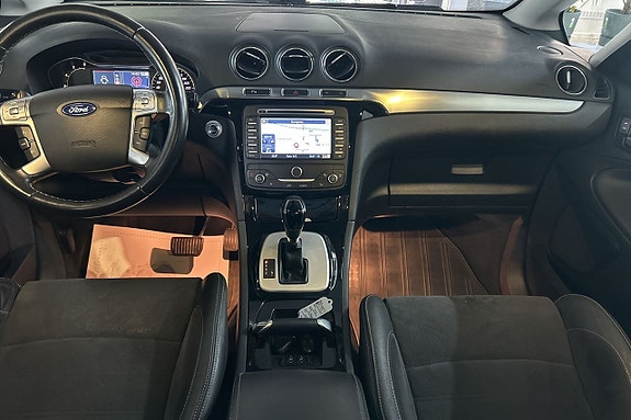 Ford S-MAX 14 of 25