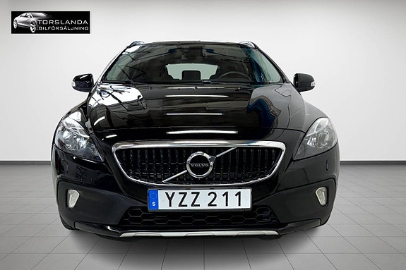 Volvo V40 Cross Country 8 of 14