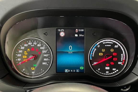 Mercedes-Benz EQT200 10 of 14