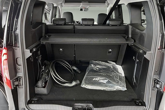 Mercedes-Benz EQT200 14 of 14