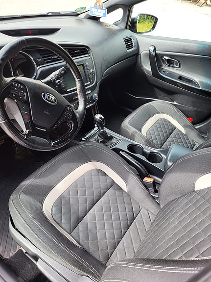 Kia Ceed 8 of 19