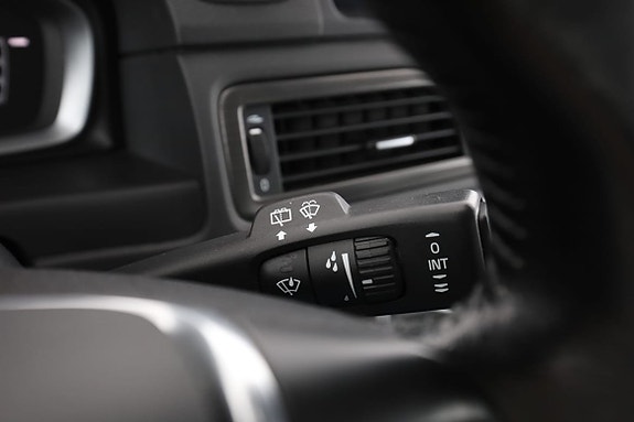 Volvo XC70 30 of 30